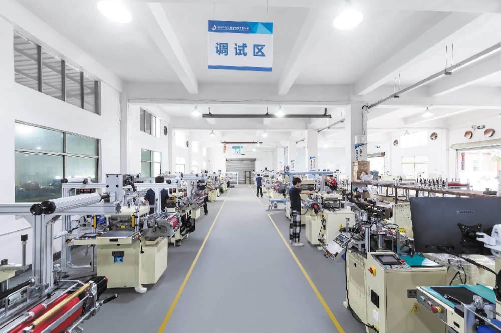 博鱼网页版登录入口-模切机车间